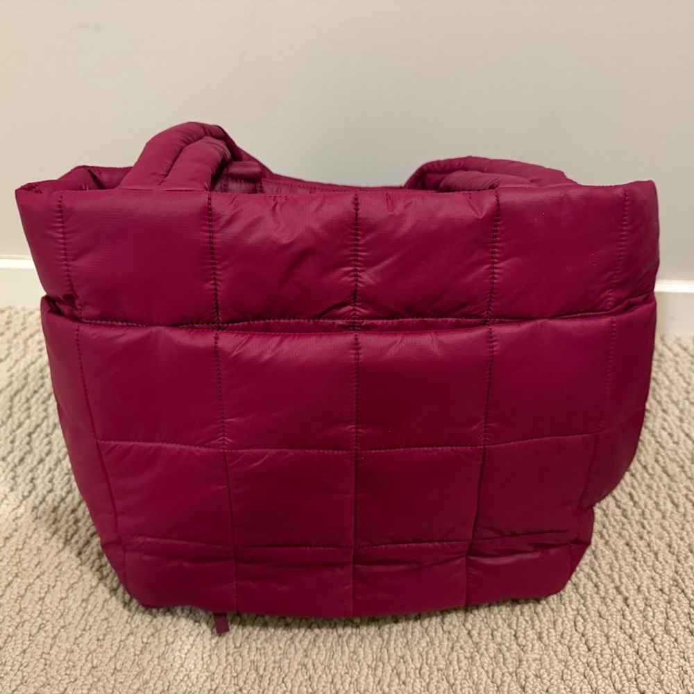 lululemon athletica Quilted Tote - 12L - Picture 5 of 6